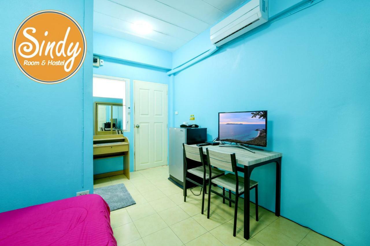 Sindy'S Hostel Pattaya Exterior foto