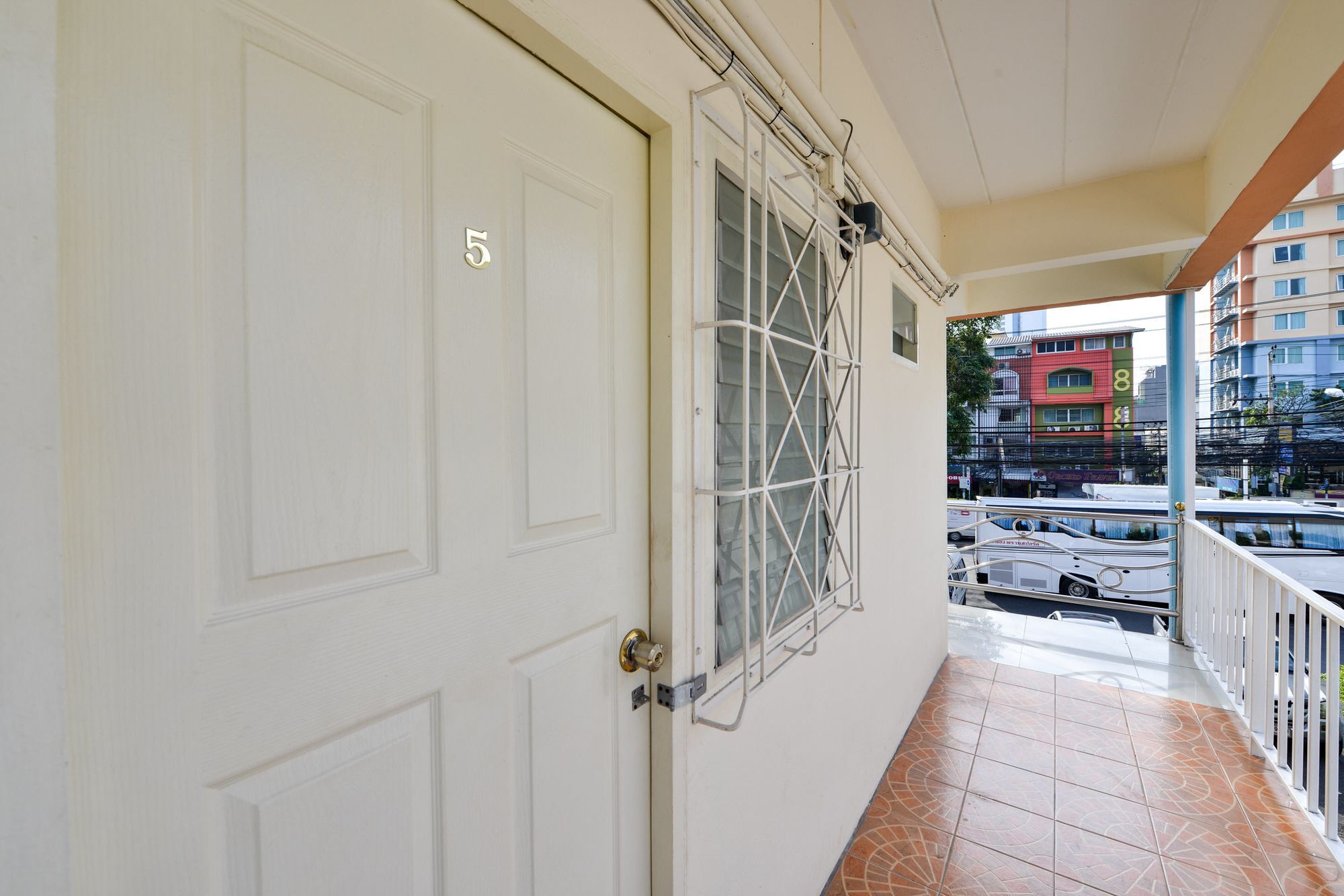 Sindy'S Hostel Pattaya Exterior foto